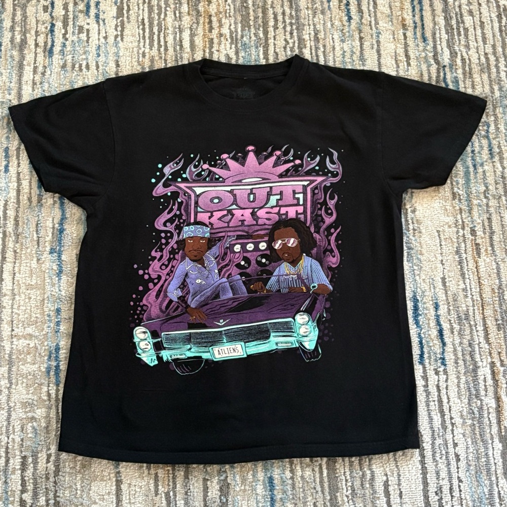 OutKast “ATLiens” Graphic Tee – Size M (Unisex)